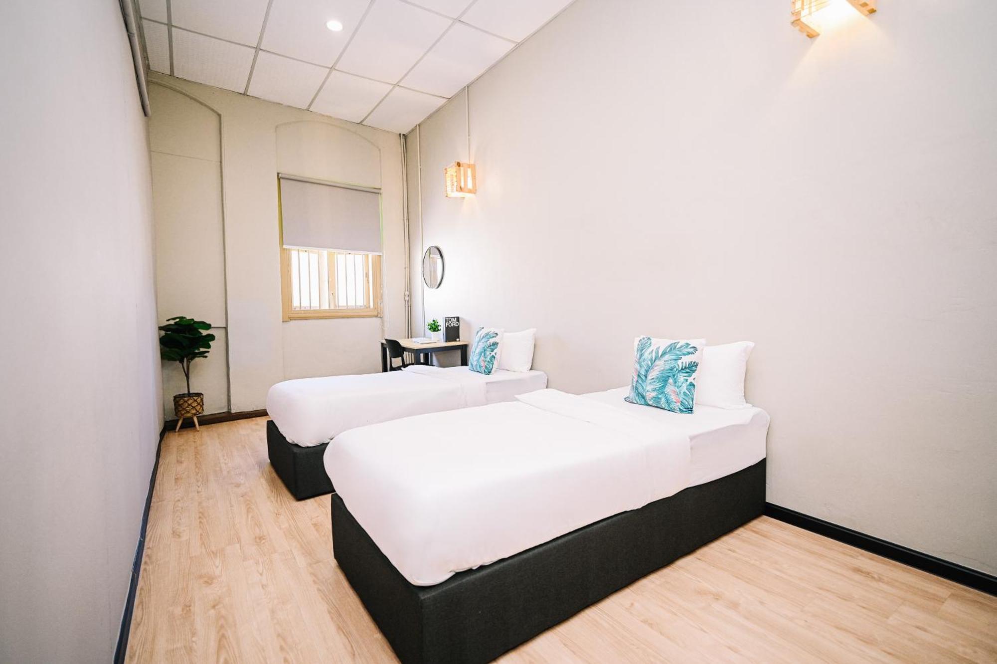 Swing & Pillows - 87 Muntri, Penang ジョージタウン エクステリア 写真