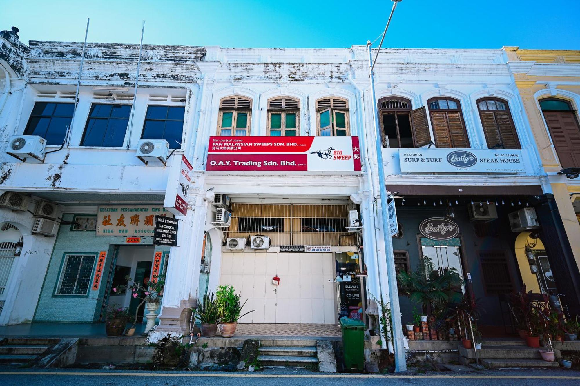 Swing & Pillows - 87 Muntri, Penang ジョージタウン エクステリア 写真