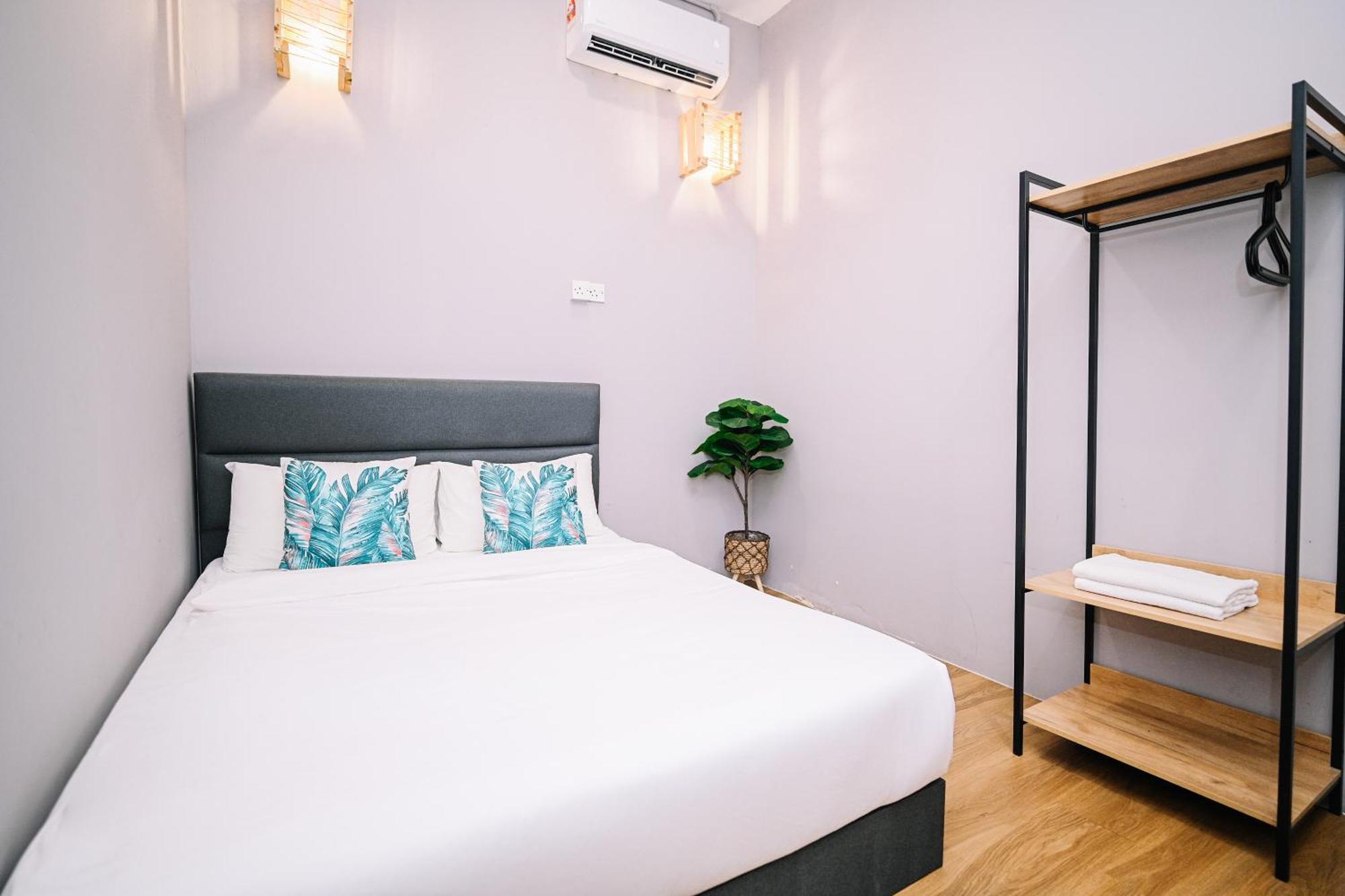 Swing & Pillows - 87 Muntri, Penang ジョージタウン エクステリア 写真