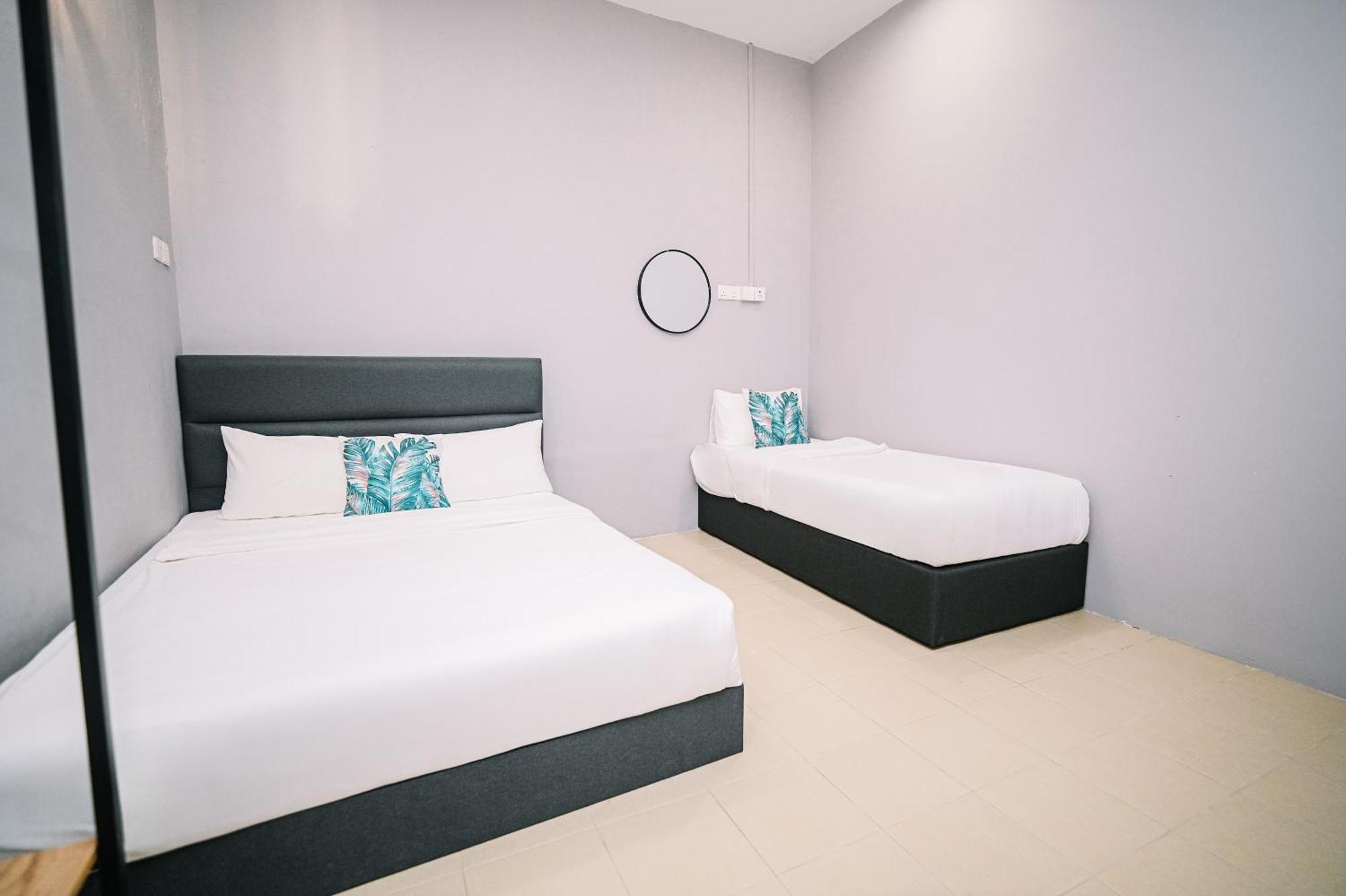 Swing & Pillows - 87 Muntri, Penang ジョージタウン エクステリア 写真